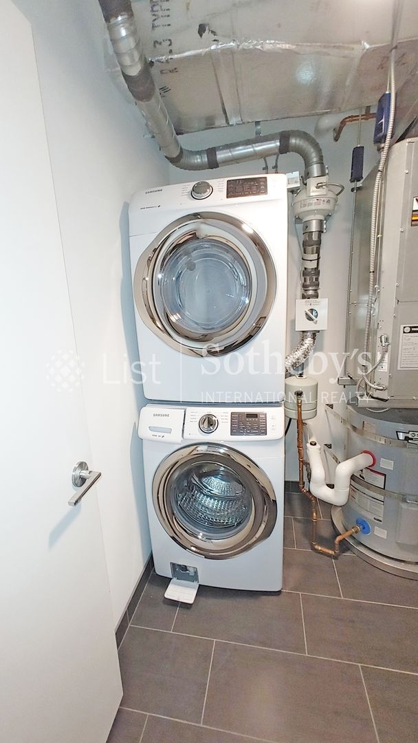 Building Photo - Ae'o #2303  |  Honolulu, HI