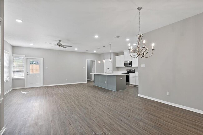 Building Photo - 2509 Shady Rte Ln