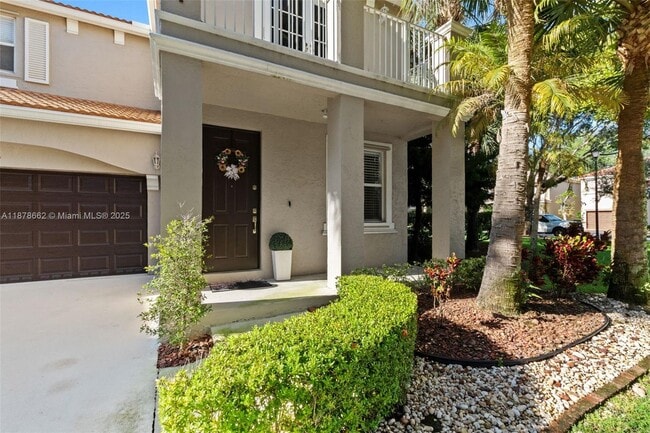 Building Photo - 15816 SW 48th Manor