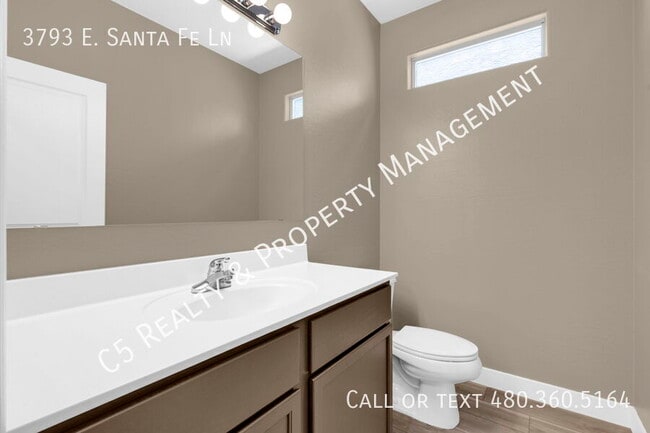 Building Photo - 3793 E Santa Fe Ln
