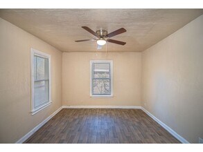 Building Photo - Great Amazing Home So Close to Downtown