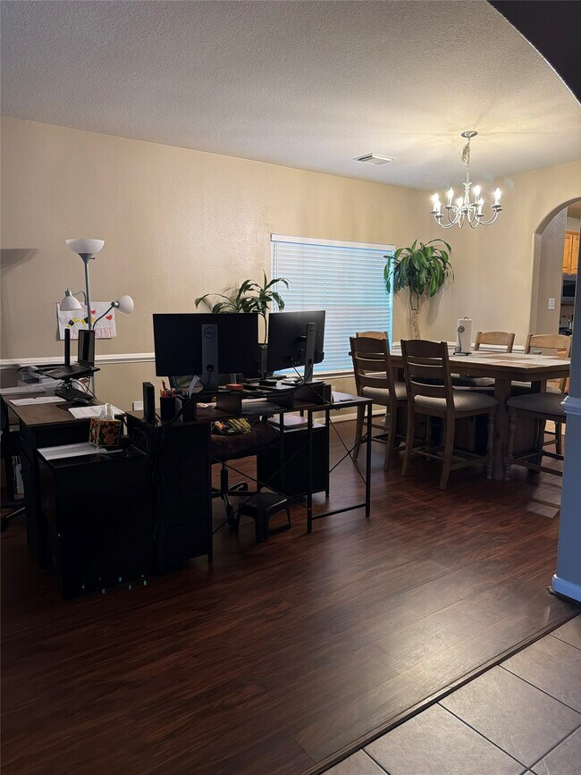 Building Photo - 2311 Diamond Springs Dr