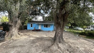 Building Photo - 5131 Osborne Ave