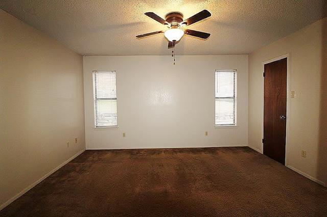 Building Photo - 1110 Curtis Dr