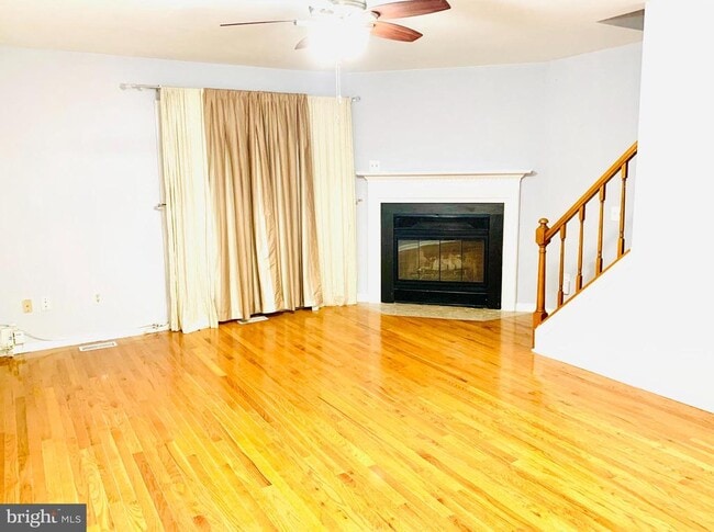 Building Photo - 14816 Lynhodge Ct