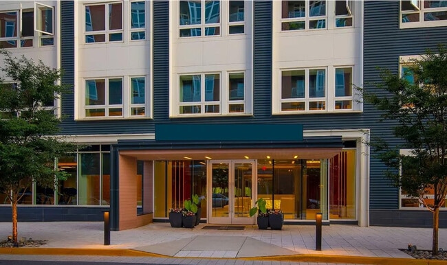 Building Photo - 7370 Montcalm Dr