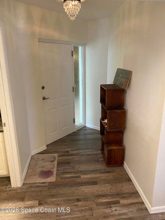 Building Photo - 925 N Hwy A1A