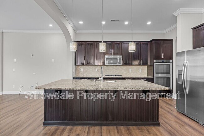 Building Photo - 4107 Bluff Oak Dr