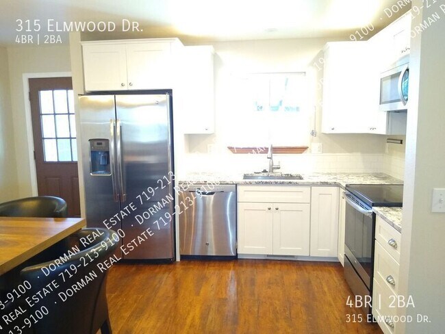 Building Photo - 315 Elmwood Dr