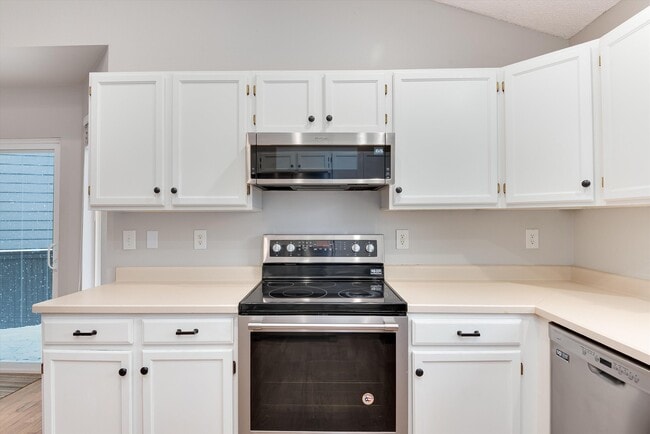 Building Photo - 3624 Bucknell Dr