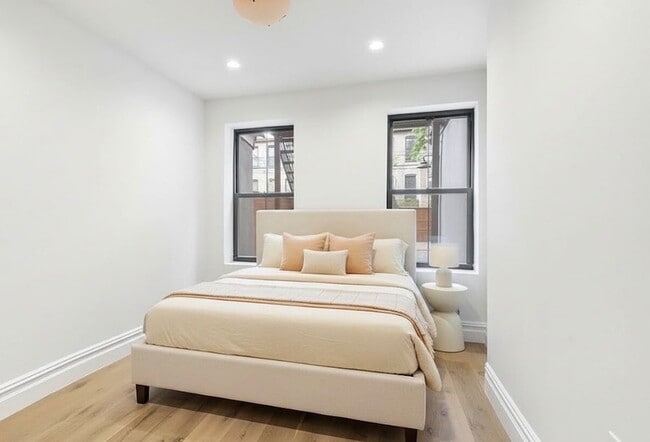 Building Photo - 612 Hancock St