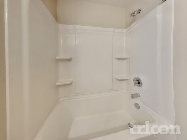 Building Photo - 1856 Northside Dr