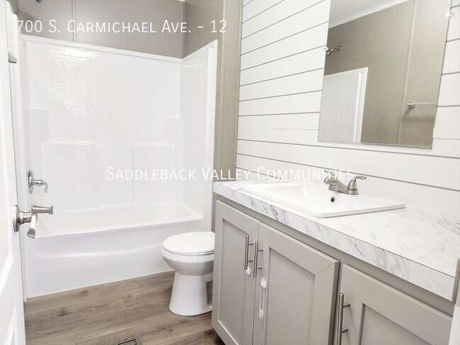 Building Photo - 700 S Carmichael Ave