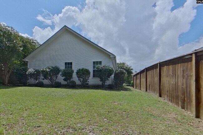 Building Photo - 180 Riglaw Cir