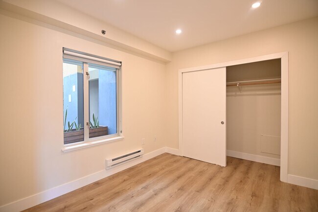 Building Photo - 1401 Jackson St