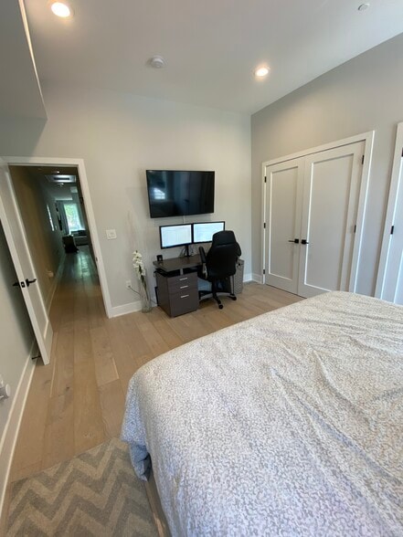 Building Photo - 7129 Georgia Ave NW