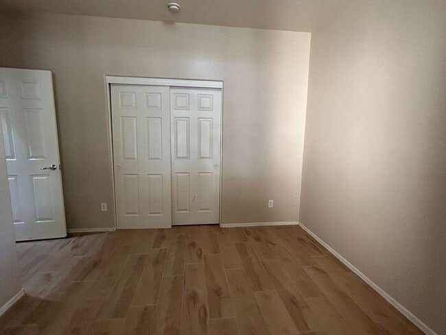 Building Photo - 7635 W Springfield Wy