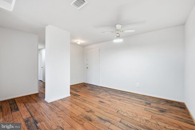 Building Photo - 4600 Duke St