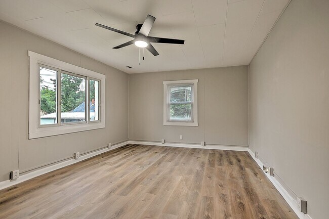 Building Photo - 1712 Oaklawn St