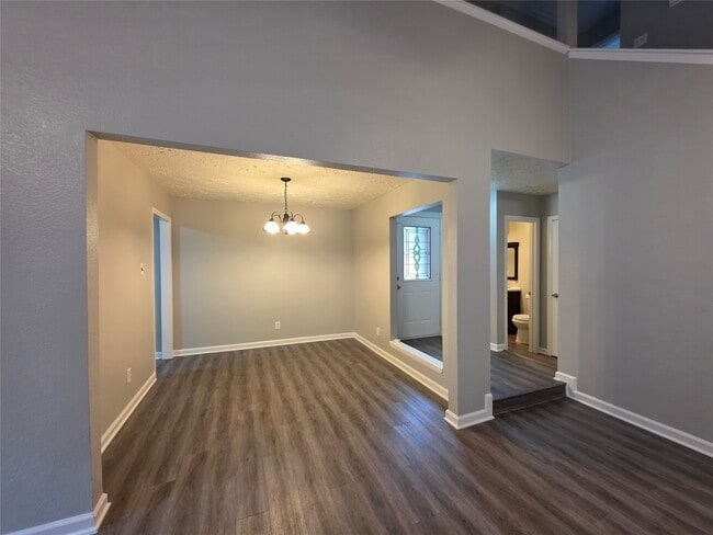 Building Photo - 507 Leicester Ln