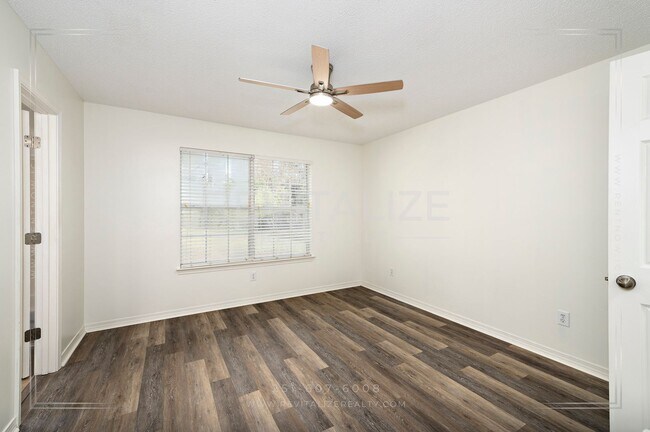 Building Photo - Charming 3-Bed 2-Bath Brick Home in West Mobile