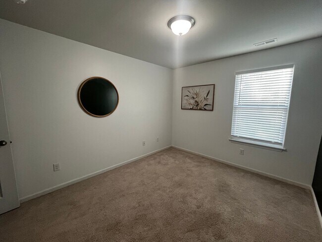 Building Photo - 751 Stradleigh Ct