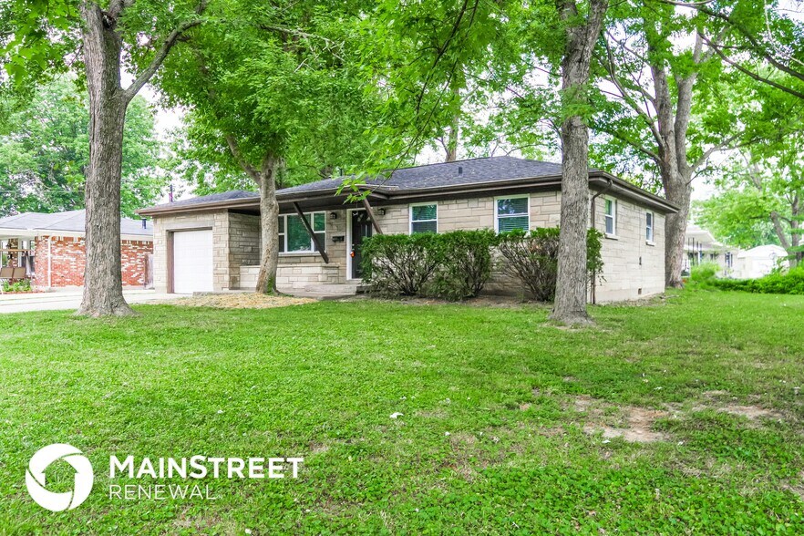 Building Photo - 2215 Cavalier Dr