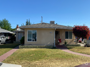 Building Photo - 3357 E Terrace Ave