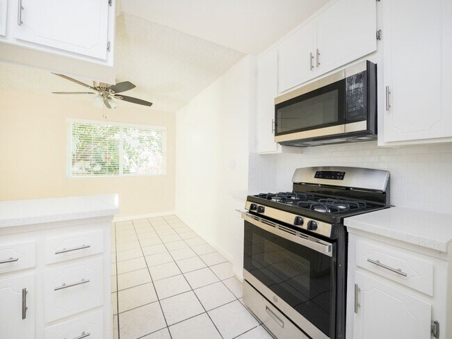 Interior Photo - 1641 Veteran Ave