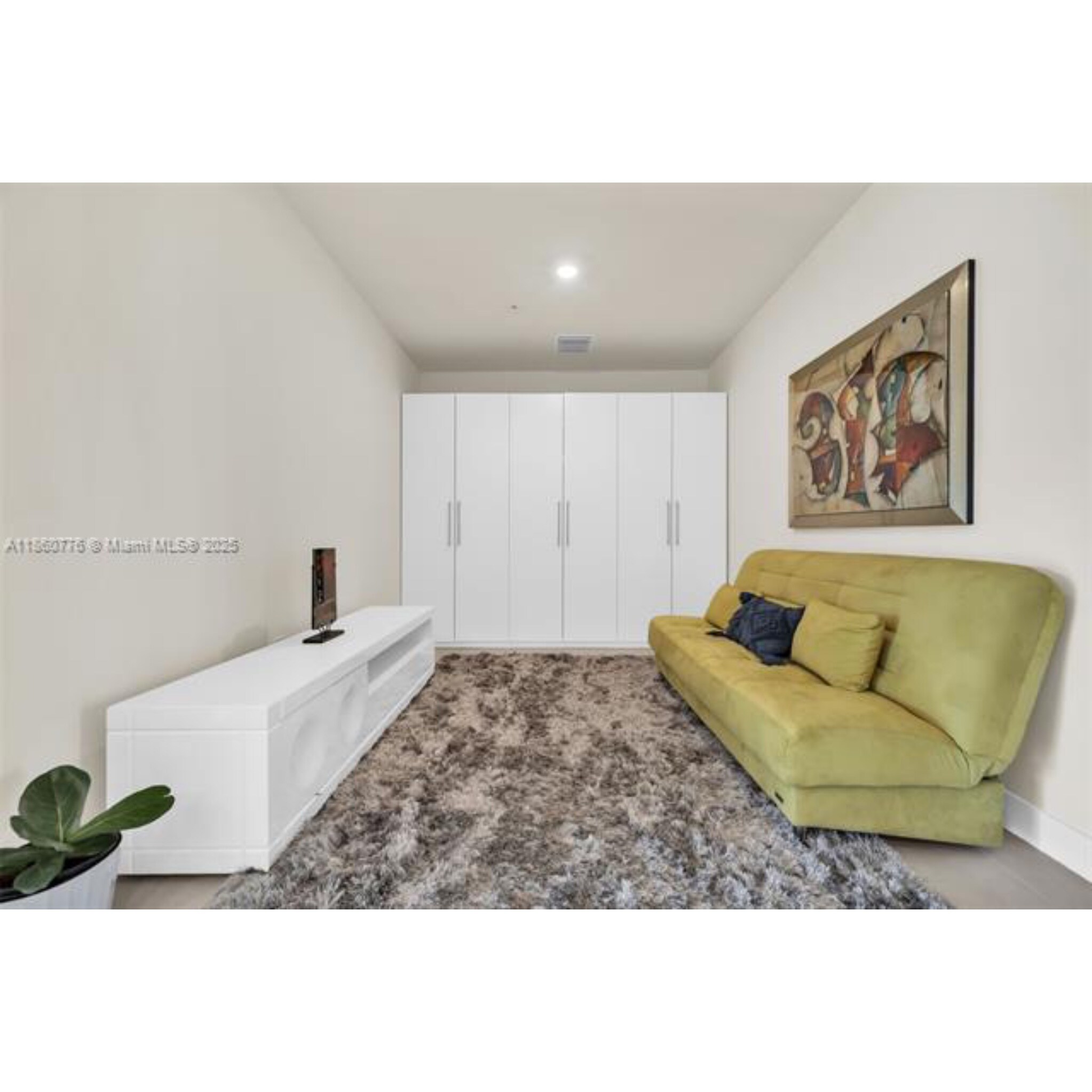 Building Photo - 8045 NW 104th Ave