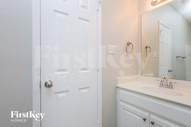 Building Photo - 2037 Cattle Creek Rd