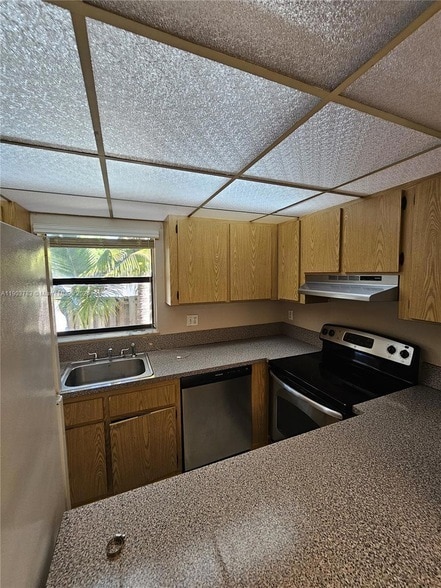 Building Photo - 1630 Sandpiper Blvd