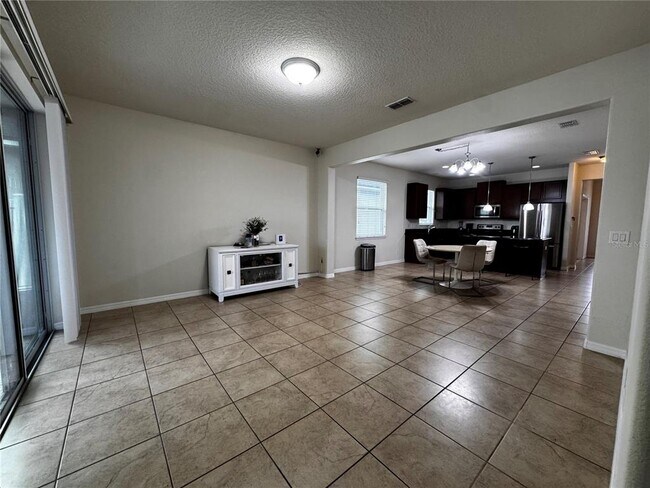 Building Photo - 4976 Millennia Green Dr