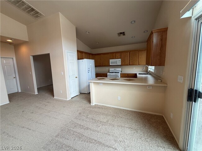 Building Photo - 6420 Casamar St