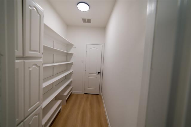 Building Photo - 954 Lloyd's Rd