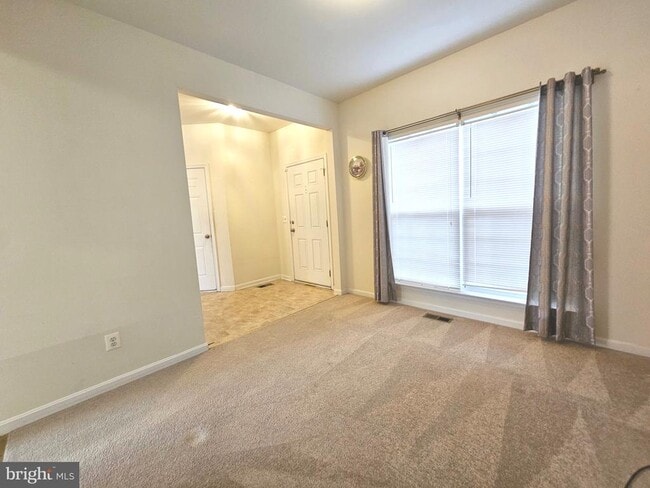 Building Photo - 1969 Peachtree Ct