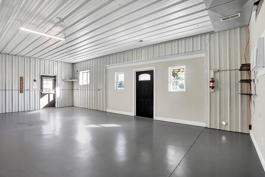 Building Photo - 940 W 1090 N
