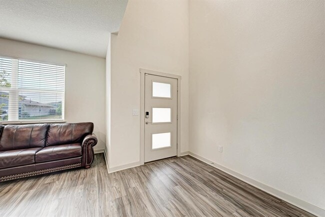 Building Photo - 7420 Peggie Nell Dr
