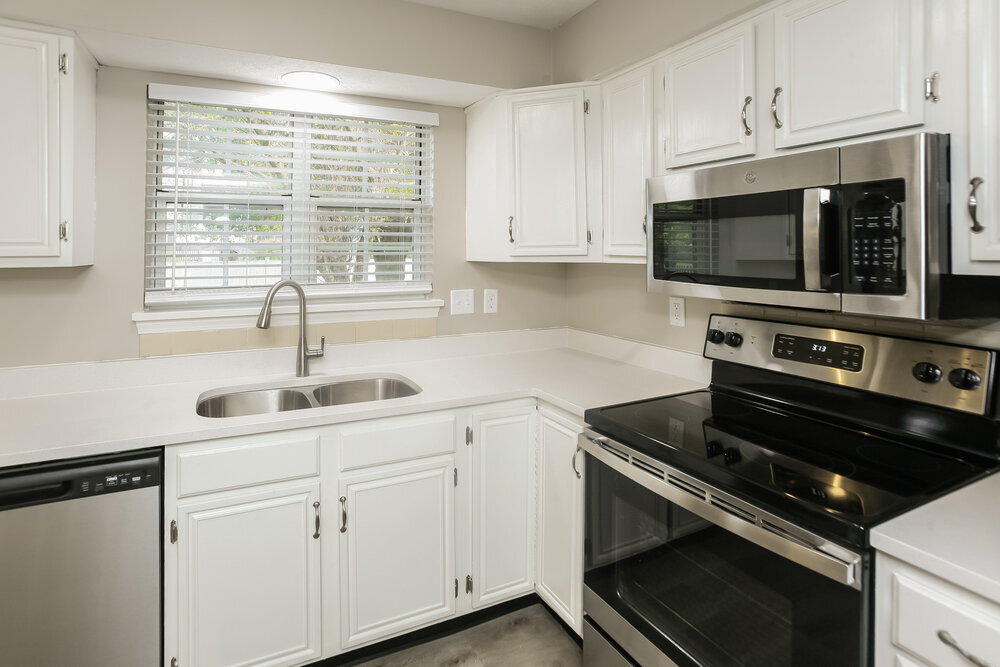 Building Photo - 7735 Bayridge Dr