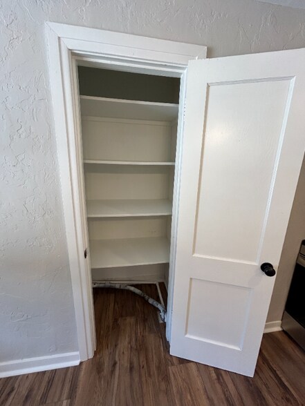 Building Photo - 609 Mell Ave