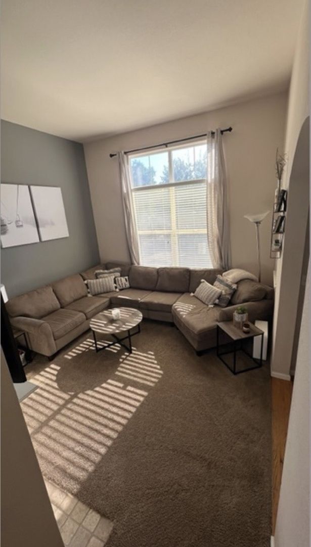 Building Photo - 2 Bed Highlands Townhome