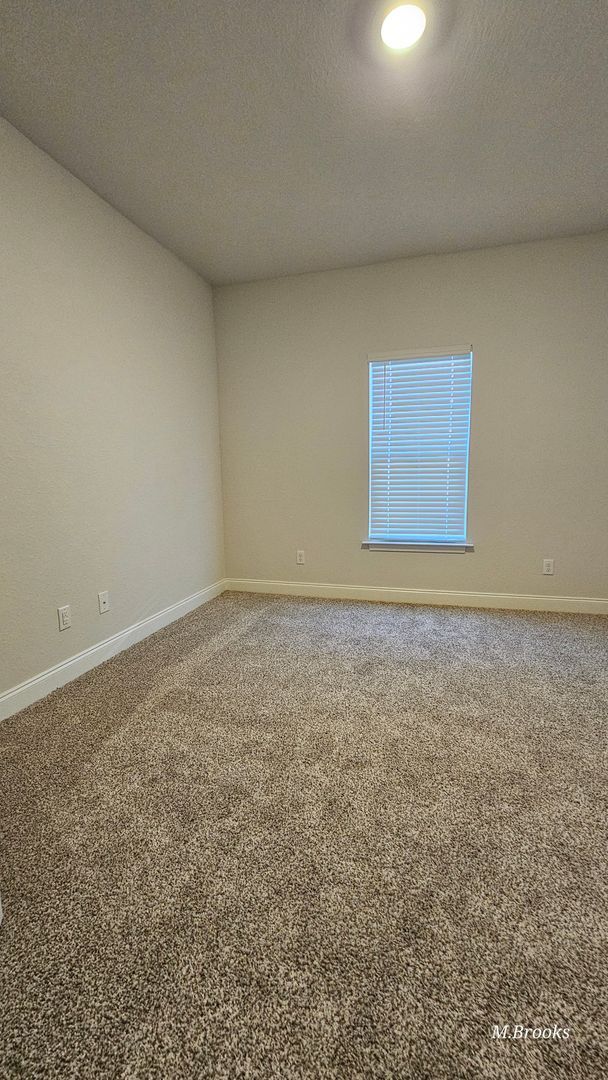 Building Photo - 5139 Grand Oak Cir