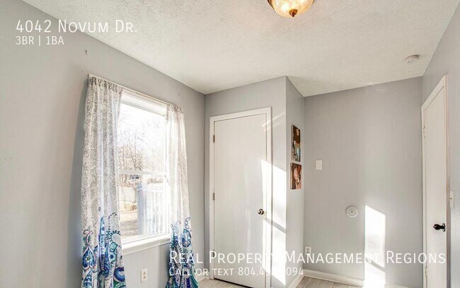 Building Photo - 4042 Novum Rd
