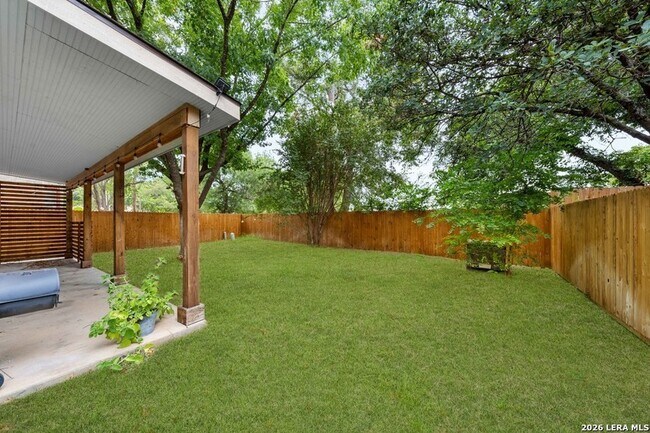 Building Photo - 1207 Canyon Parke Dr