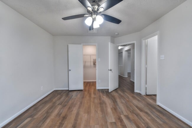 Building Photo - 3662 Fuller Bluff Dr