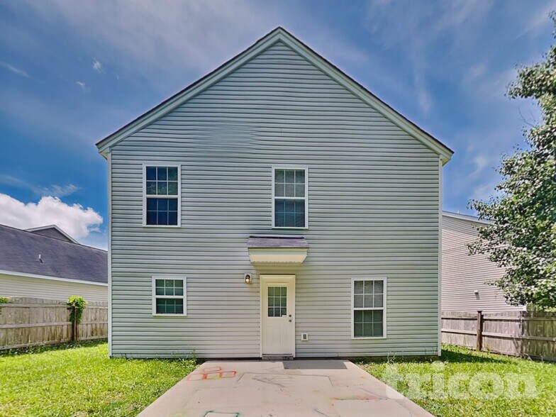 Building Photo - 78 Springway Dr