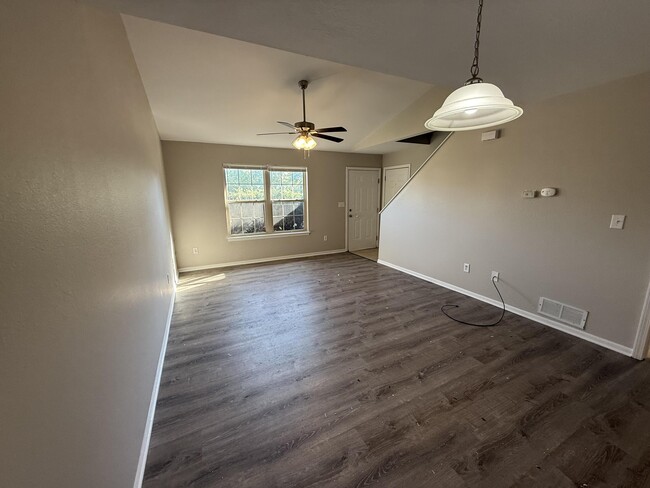 Building Photo - 1407 Greensboro Dr