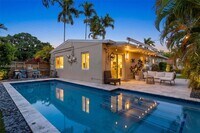 Building Photo - 930 N 11th Ct