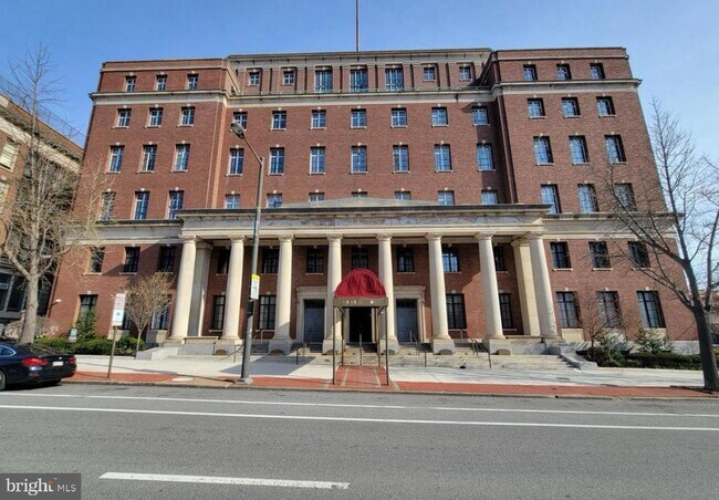 Building Photo - 1601 Spring Garden St
