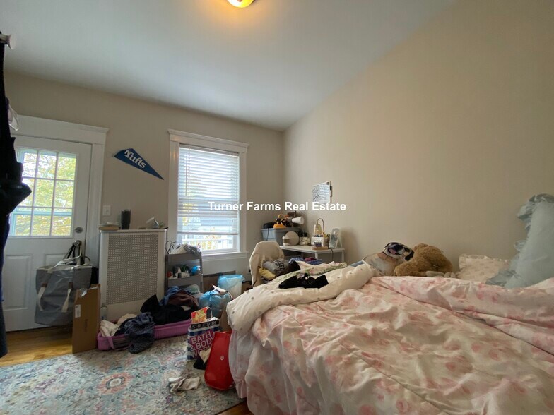 Building Photo - 6 Westminster Ave